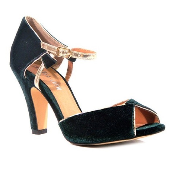 chelsea crew velvet heels